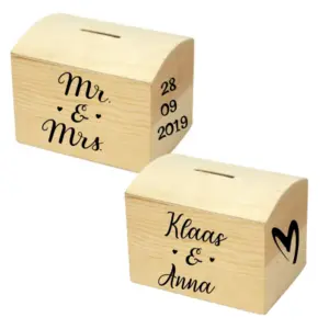 Alternative view of Houten spaarpot just married