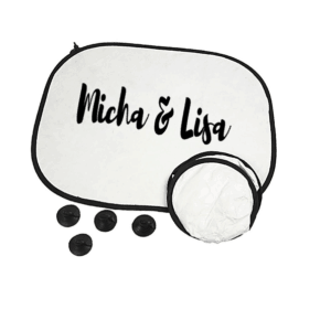 Alternative view of auto zonnescherm superheld in de stad